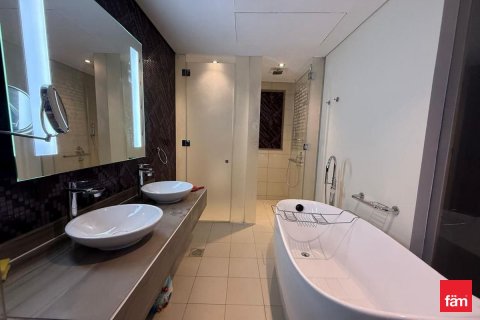 3 bedrooms Apartment in Business Bay, UAE No. 166050 9