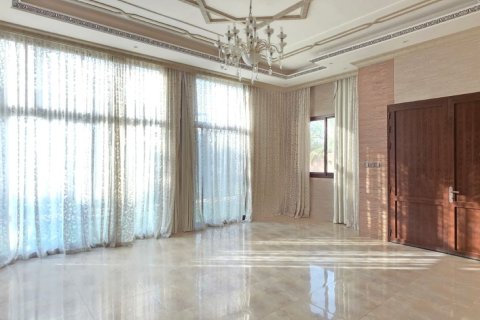 4 bedrooms Villa in Khuzam, UAE No. 183857 4