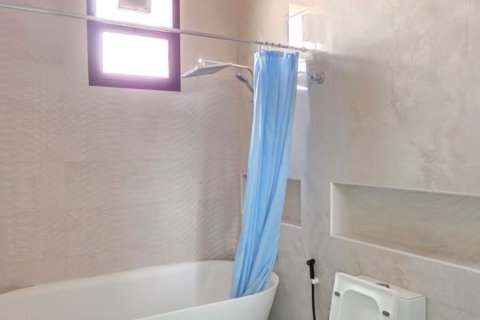 4 bedrooms Villa in Khuzam, UAE No. 183857 15