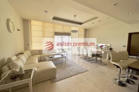 2 bedrooms Apartment in Palm Jumeirah, UAE No. 198957 21