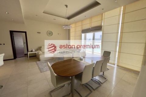 2 bedrooms Apartment in Palm Jumeirah, UAE No. 198957 19