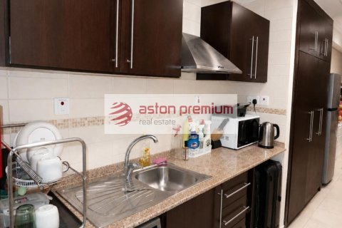 Studio Apartment in Jumeirah Lake Towers, UAE No. 198958 5