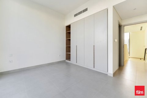 3 bedrooms Villa in Dubai, UAE No. 137255 9