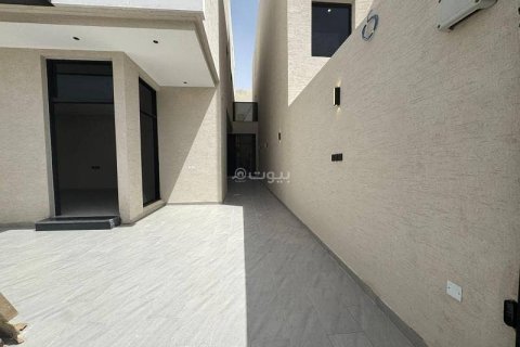 Villa de 6 chambres à Riyadh, Saudi Arabia No. 67382 4