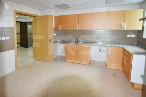 3 bedrooms Apartment in Corniche Road, UAE No. 13351 3