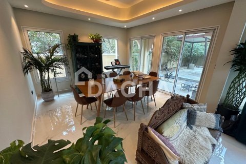 4 غرف نوم فيلا في Jumeirah Village Triangle, الإمارات العربية المتحدة رقم 165682 7