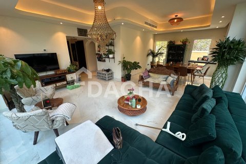 4 غرف نوم فيلا في Jumeirah Village Triangle, الإمارات العربية المتحدة رقم 165682 6