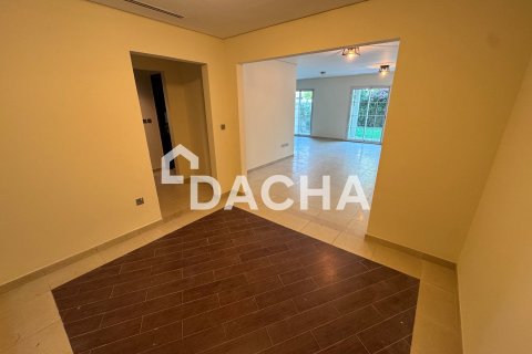 2 bedrooms Townhouse in Jumeirah Village Triangle, UAE No. 165676 3