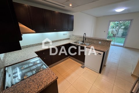 2 bedrooms Townhouse in Jumeirah Village Triangle, UAE No. 165676 9