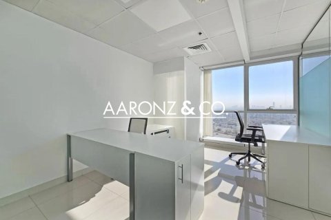 126m² Office in Jumeirah Lake Towers, UAE No. 139944 8