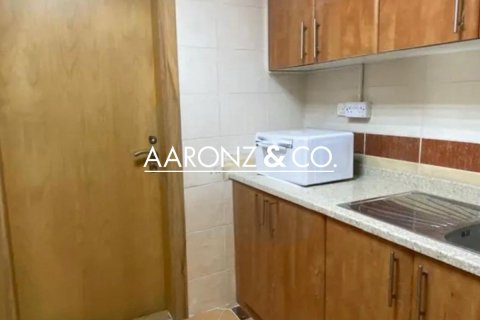 107m² Office in Jumeirah Lake Towers, UAE No. 139942 9