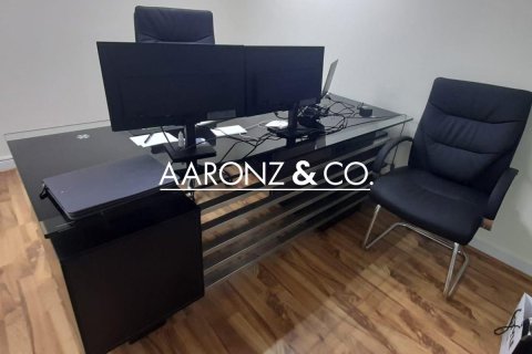 107m² Office in Jumeirah Lake Towers, UAE No. 139942 5