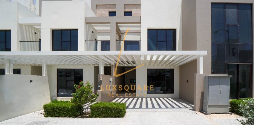 Townhouse de 4 dormitorios en DAMAC Hills (Akoya by DAMAC), UAE No. 139941