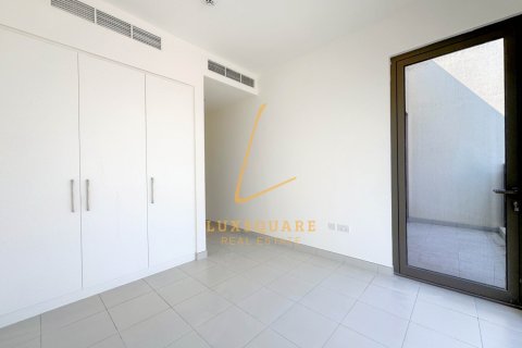 3 bedrooms Villa in EMAAR South, UAE No. 139940 13