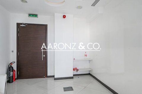 110m² Office in Business Bay, UAE No. 139945 11