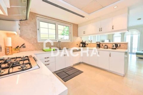 Villa de 3 dormitorios en Jumeirah Park, UAE No. 210354 9