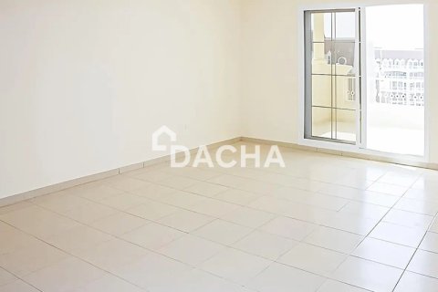Apartment de 2 dormitorios en District 10, UAE No. 210352 8