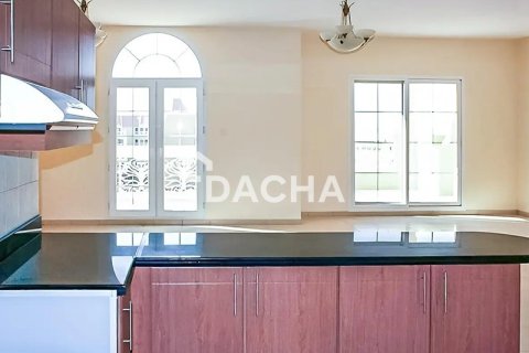 Apartment de 2 dormitorios en District 10, UAE No. 210352 6