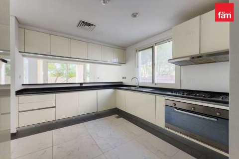 Villa de 4 chambres à Dubai, UAE No. 140597 25