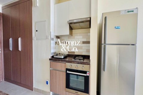 Studio Apartment in Al Furjan, UAE No. 202974 5