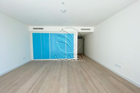 Квартира с 2 спальнями на Saadiyat Cultural District, ОАЭ №91284 4