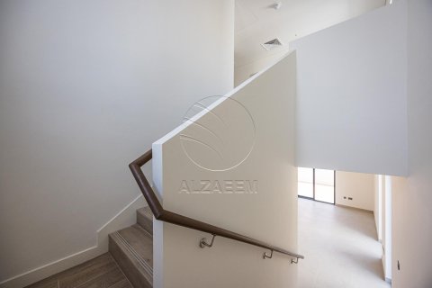 Villa de 3 dormitorios en  Yas Island, UAE No. 91285 17
