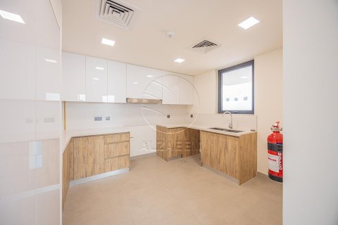 Villa de 3 dormitorios en  Yas Island, UAE No. 91285 19