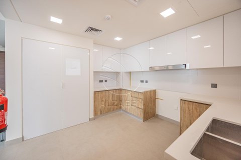 Villa de 3 dormitorios en  Yas Island, UAE No. 91285 18