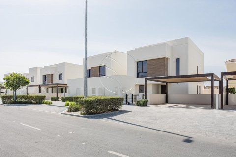 Villa de 3 dormitorios en  Yas Island, UAE No. 91285 2