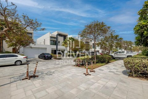 Villa de 4 chambres à District One, UAE No. 206341