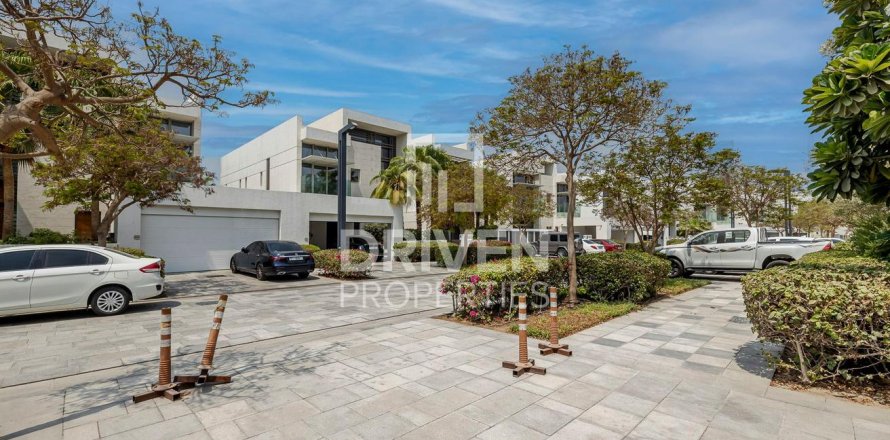 Villa de 4 chambres à District One, UAE No. 206341