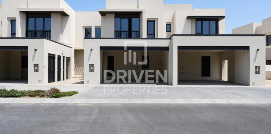 3 bedrooms Townhouse in Jebel Ali, UAE No. 199931
