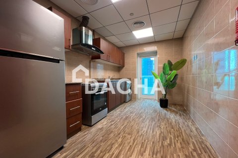 Квартира с 2 спальнями в Marina Pinnacle, ОАЭ №155842