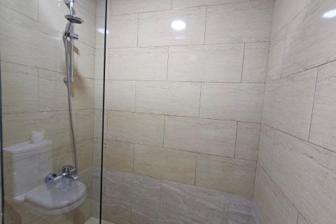 42m² Apartment in Al Hamra Village, UAE No. 172128 13
