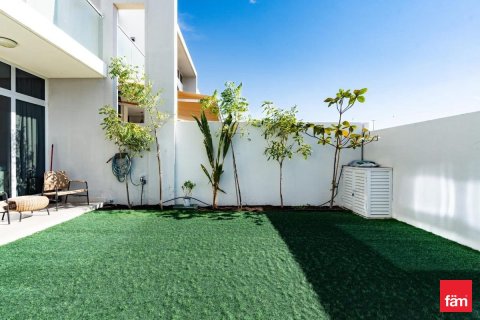 3 bedrooms Townhouse in Dubai, UAE No. 137372 11