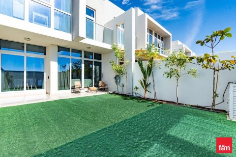 3 bedrooms Townhouse in Dubai, UAE No. 137372