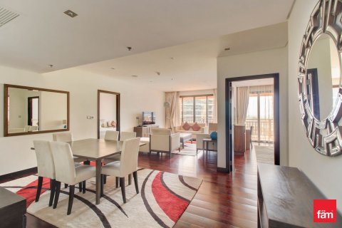 Квартира с 2 спальнями в Пальма Джумейра, ОАЭ №137376