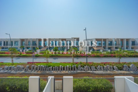 Townhouse de 3 dormitorios No. 118693 2