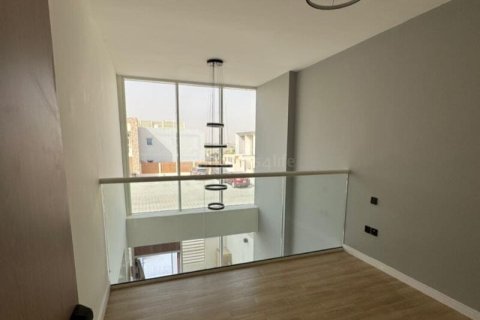 Villa de 2 dormitorios en Dubai Land, UAE No. 143286 9