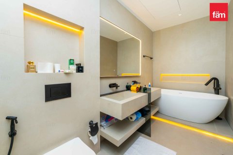 2 bedrooms Apartment  No. 126020 21