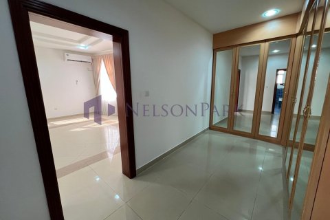 7 bedrooms Villa in Doha, Qatar No. 57966 20