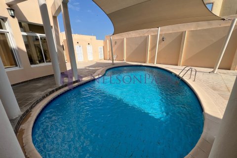 7 bedrooms Villa in Doha, Qatar No. 57966 14