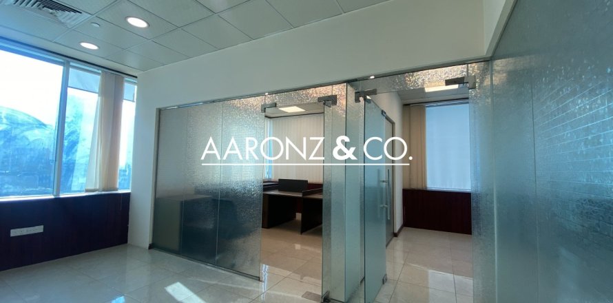 107m² Office in Business Bay, UAE No. 132960