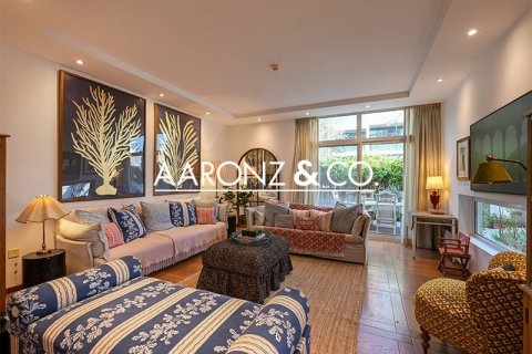 Таунхаус с 3 спальнями в Джумейра Вилладж Серкл, ОАЭ №132962