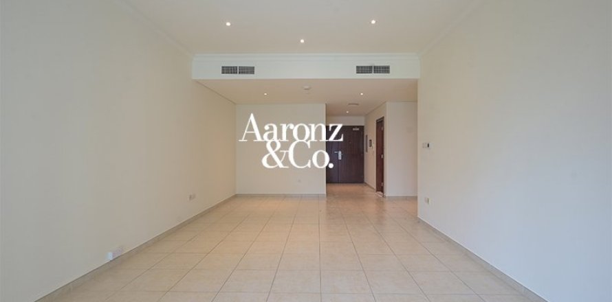 Apartment de 2 dormitorios en Dubai Marina, UAE No. 210653