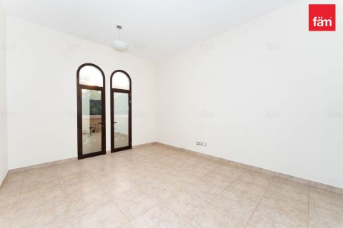 Villa de 4 dormitorios en Dubai, UAE No. 135781 20