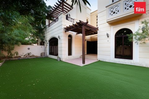 Villa de 4 dormitorios en Dubai, UAE No. 135781 27