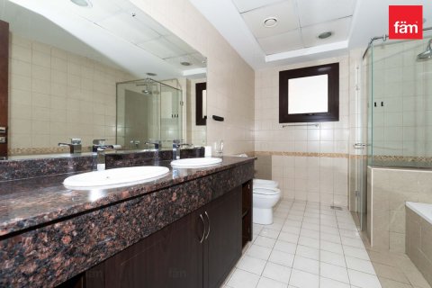 Villa de 4 dormitorios en Dubai, UAE No. 135781 14