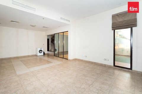 Villa de 4 dormitorios en Dubai, UAE No. 135781 6