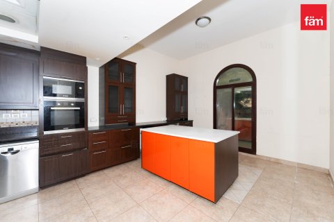 Villa de 4 dormitorios en Dubai, UAE No. 135781 29